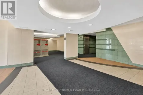 2020 Jasmine Crescent Ottawa ON K1J 8K5