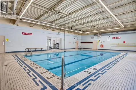 2020 Jasmine Crescent Ottawa ON K1J 8K5