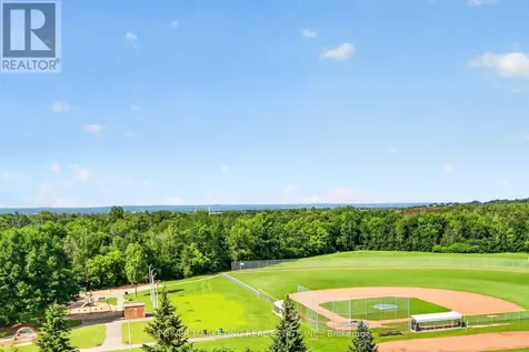 2020 Jasmine Crescent Ottawa ON K1J 8K5
