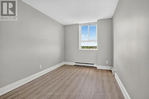 2020 Jasmine Crescent Ottawa ON K1J 8K5