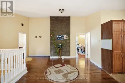 45 Rossland Avenue Ottawa ON K2G 2K5