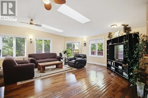 45 Rossland Avenue Ottawa ON K2G 2K5