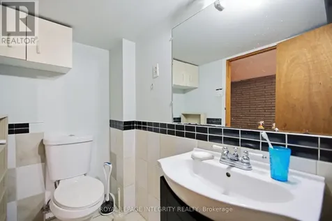 45 Rossland Avenue Ottawa ON K2G 2K5