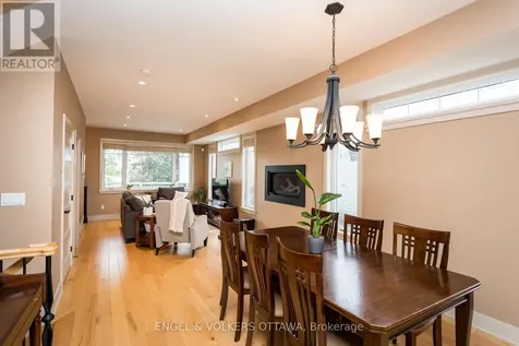 267 Kirchoffer Avenue Ottawa ON K2A 1Y1