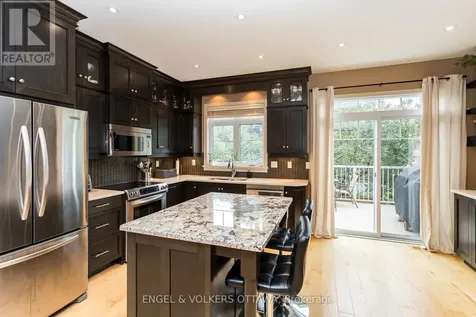 267 Kirchoffer Avenue Ottawa ON K2A 1Y1