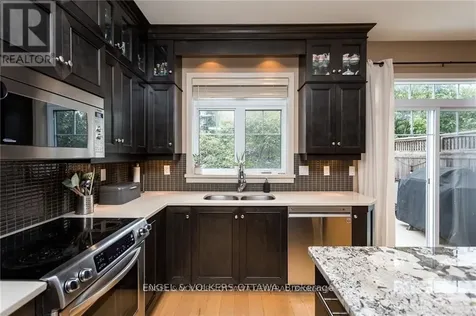 267 Kirchoffer Avenue Ottawa ON K2A 1Y1