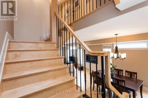 267 Kirchoffer Avenue Ottawa ON K2A 1Y1