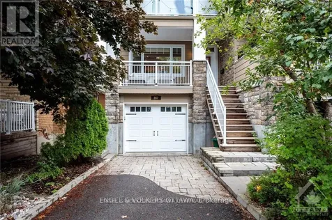 267 Kirchoffer Avenue Ottawa ON K2A 1Y1