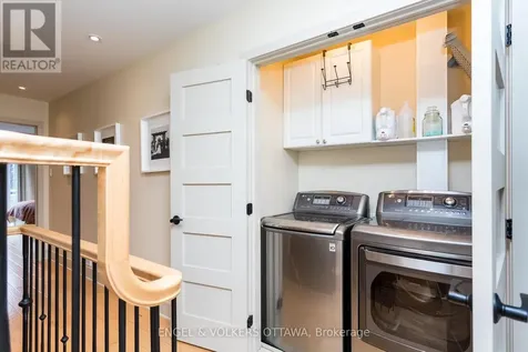 267 Kirchoffer Avenue Ottawa ON K2A 1Y1