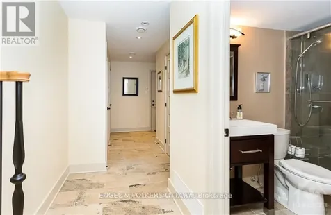 267 Kirchoffer Avenue Ottawa ON K2A 1Y1