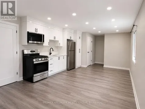 131 Camelia Avenue Ottawa ON K1K 2X5