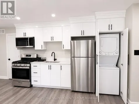 131 Camelia Avenue Ottawa ON K1K 2X5