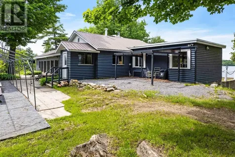 411 Pickerel Bay Road Lanark Highlands ON K0A 3L0