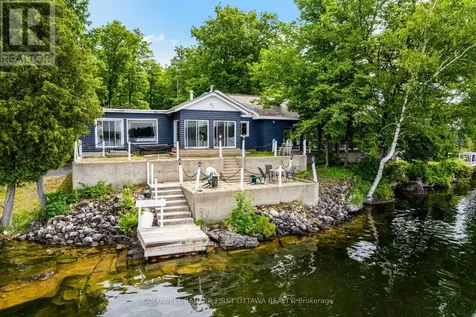 411 Pickerel Bay Road Lanark Highlands ON K0A 3L0