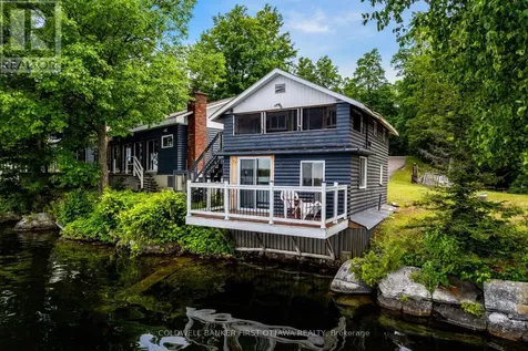 411 Pickerel Bay Road Lanark Highlands ON K0A 3L0