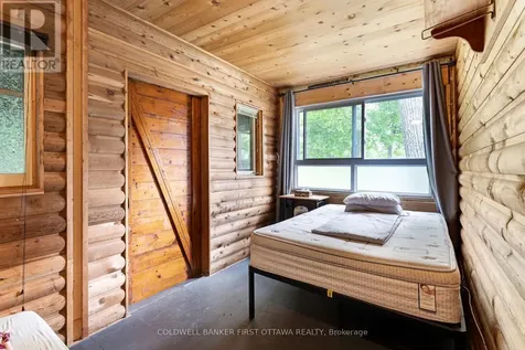411 Pickerel Bay Road Lanark Highlands ON K0A 3L0