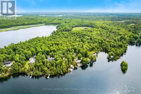 411 Pickerel Bay Road Lanark Highlands ON K0A 3L0