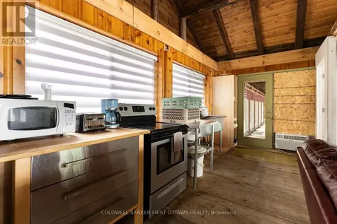 411 Pickerel Bay Road Lanark Highlands ON K0A 3L0