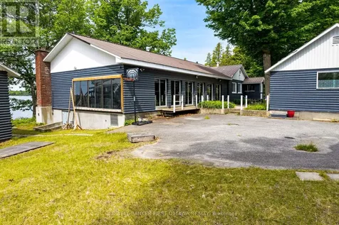 411 Pickerel Bay Road Lanark Highlands ON K0A 3L0