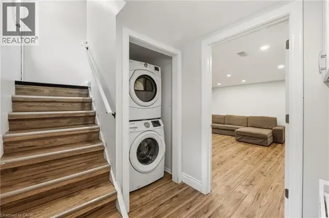 312 Upper Paradise Road Hamilton ON L9C 5C4