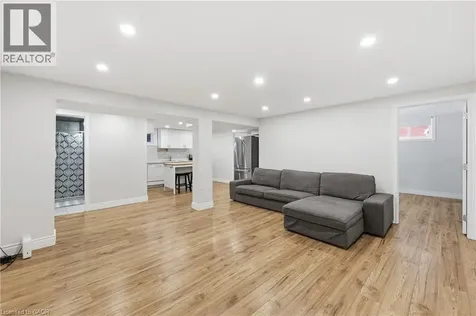 312 Upper Paradise Road Hamilton ON L9C 5C4