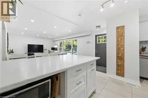 312 Upper Paradise Road Hamilton ON L9C 5C4