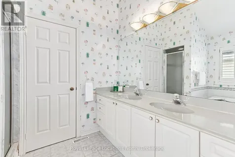 57 Barker Boulevard Collingwood ON L9Y 4W4