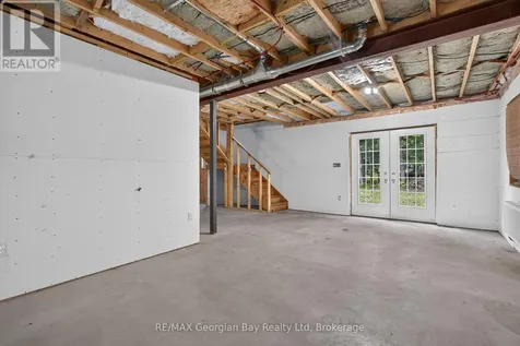 6 Brunelle Road Tiny ON L9M 0J2