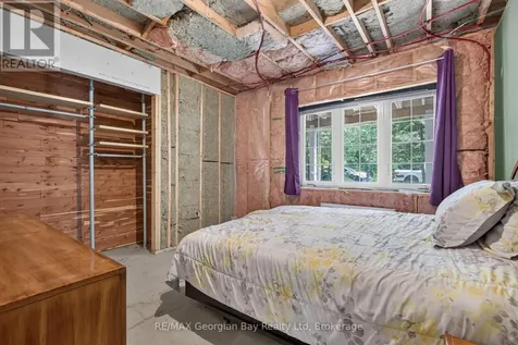 6 Brunelle Road Tiny ON L9M 0J2