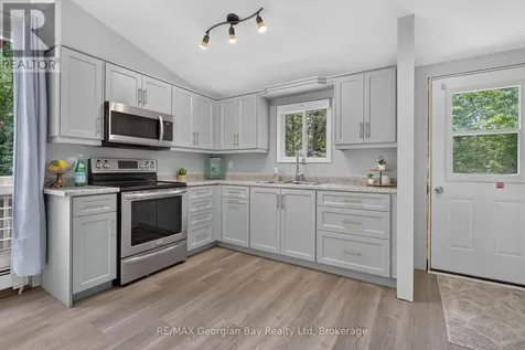 6 Brunelle Road Tiny ON L9M 0J2