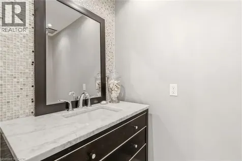356 Shoreacres Road Burlington ON L7L 2H5