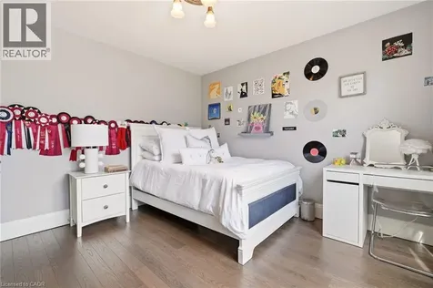 356 Shoreacres Road Burlington ON L7L 2H5