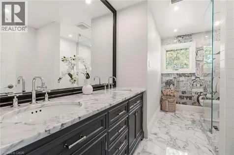 356 Shoreacres Road Burlington ON L7L 2H5