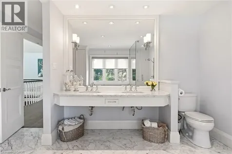 356 Shoreacres Road Burlington ON L7L 2H5