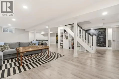 356 Shoreacres Road Burlington ON L7L 2H5