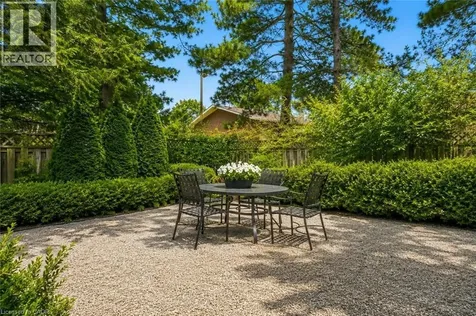 356 Shoreacres Road Burlington ON L7L 2H5