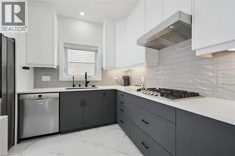 552 Nathalie Crescent Kitchener ON N2E 0H9