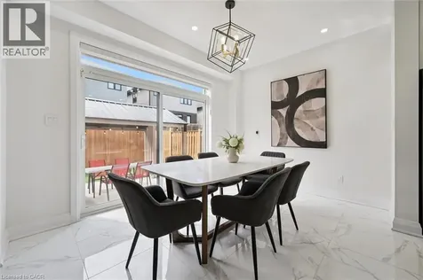 552 Nathalie Crescent Kitchener ON N2E 0H9