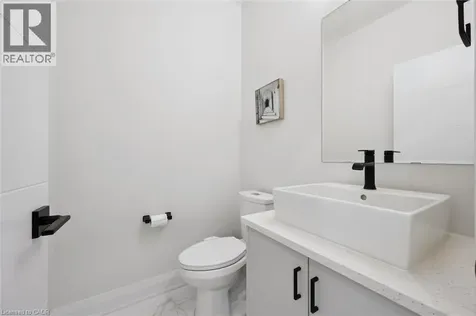 552 Nathalie Crescent Kitchener ON N2E 0H9