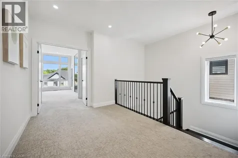 552 Nathalie Crescent Kitchener ON N2E 0H9