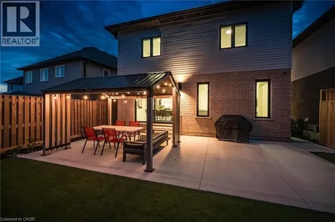 552 Nathalie Crescent Kitchener ON N2E 0H9