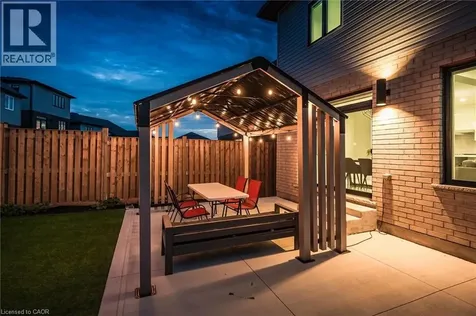 552 Nathalie Crescent Kitchener ON N2E 0H9