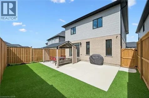 552 Nathalie Crescent Kitchener ON N2E 0H9