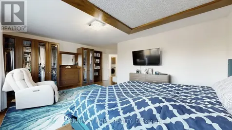 110 Thatcher Crescent East Gwillimbury ON L9N 0B9