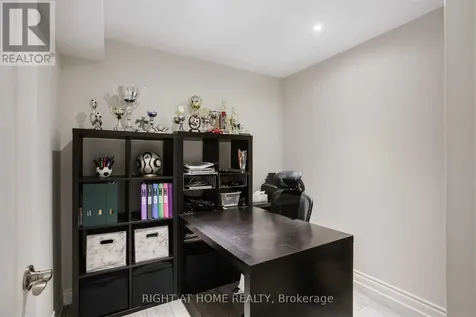 110 Thatcher Crescent East Gwillimbury ON L9N 0B9