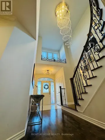110 Thatcher Crescent East Gwillimbury ON L9N 0B9