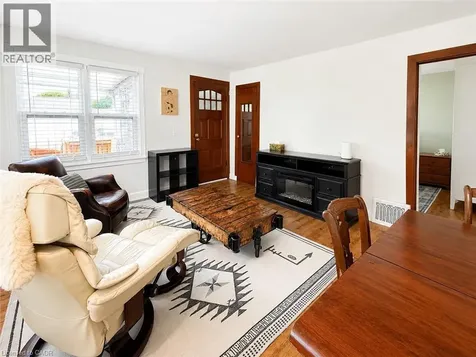 49 William Street Ayr ON N0B 1E0