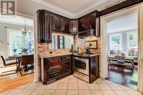 138 Water Street South Kitchener ON N2G 1Z5