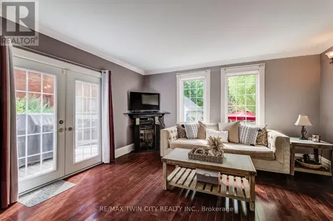 138 Water Street South Kitchener ON N2G 1Z5