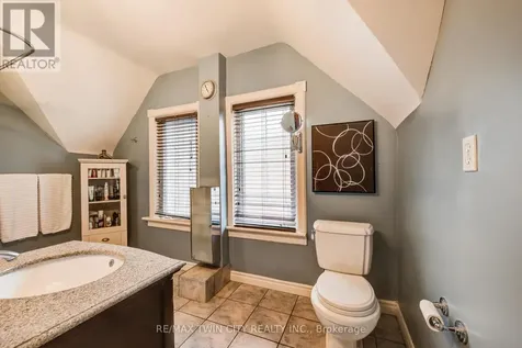 138 Water Street South Kitchener ON N2G 1Z5